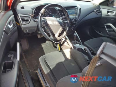 Zdjęcie 8 z 12 samochodu: 2015 HYUNDAI VELOSTER TURBO VIN:KMHTC6AE5FU221771 - miniatura