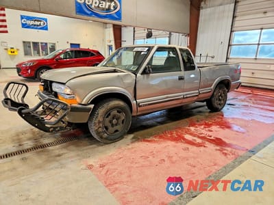 2001 CHEVROLET S TRUCK S10 1GCDT19WX18132191 - główne zdjęcie licytacji z USA - miniatura