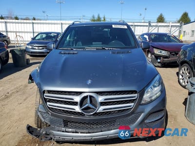 Piąte zdjęcie samochodu w środku: 2017 MERCEDES-BENZ GLE 350 4MATIC VIN:4JGDA5HB6HA903112 - miniatura