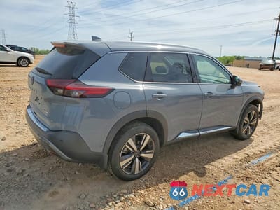 Trzecie zdjęcie samochodu z tyłu: 2023 NISSAN ROGUE SL VIN:5N1BT3CB6PC764700 - miniatura