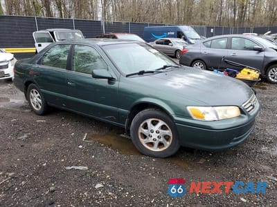 Czwarte zdjęcie samochodu z boku: 2001 TOYOTA CAMRY LE V6 VIN:4T1BF22K31U131558 - miniatura