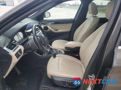 Zdjęcie 7 z 13 samochodu: 2018 BMW X1 XDRIVE28I VIN:WBXHT3C34J3H32543 - miniatura
