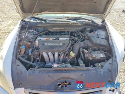 Zdjęcie 11 z 12 samochodu: 2004 HONDA ACCORD EX VIN:1HGCM566X4A080841 - miniatura
