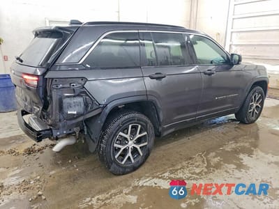 Trzecie zdjęcie samochodu z tyłu: 2025 JEEP GRAND CHEROKEE LIMITED VIN:1C4RJHBG2SC326154 - miniatura