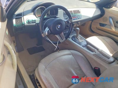 Zdjęcie 8 z 12 samochodu: 2004 BMW Z4 3.0 VIN:4USBT53584LU08409 - miniatura