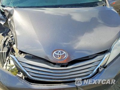 Zdjęcie 12 z 13 samochodu: 2011 TOYOTA SIENNA XLE 8-PASSENGER VIN:5TDYK3DC1BS102362 - miniatura