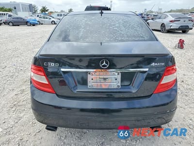 Zdjęcie 6 z 12 samochodu: 2010 MERCEDES-BENZ C 300 4MATIC VIN:WDDGF8BB9AR131909 - miniatura