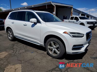 Czwarte zdjęcie samochodu z boku: 2017 VOLVO XC90 T5 VIN:YV4102XK9H1138579 - miniatura