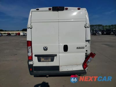 Zdjęcie 6 z 13 samochodu: 2025 RAM PROMASTER 2500 2500 HIGH VIN:3C6LRVDG3SE515535 - miniatura