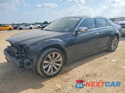2018 CHRYSLER 300 LIMITED 2C3CCAEG6JH319842 - główne zdjęcie licytacji z USA - miniatura