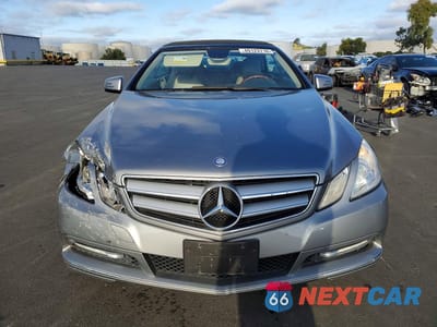 Piąte zdjęcie samochodu w środku: 2012 MERCEDES-BENZ E 350 VIN:WDDKK5KF1CF144326 - miniatura