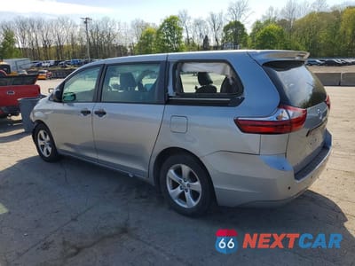 Drugie zdjęcie samochodu z przodu: 2015 TOYOTA SIENNA L 7-PASSENGER VIN:5TDZK3DCXFS635532 - miniatura
