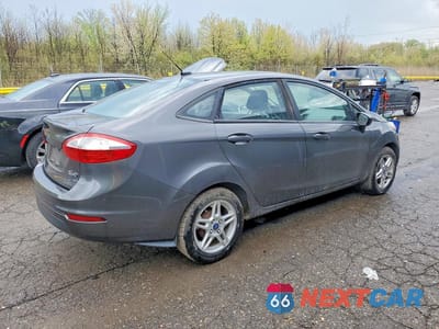 Trzecie zdjęcie samochodu z tyłu: 2017 FORD FIESTA SE VIN:3FADP4BJ1HM138087 - miniatura