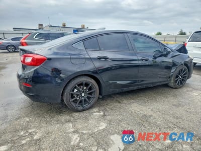 Trzecie zdjęcie samochodu z tyłu: 2017 CHEVROLET CRUZE LS VIN:1G1BC5SMXH7217628 - miniatura
