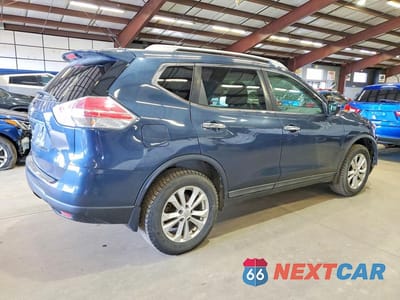 Trzecie zdjęcie samochodu z tyłu: 2016 NISSAN ROGUE SV VIN:5N1AT2MV8GC920170 - miniatura