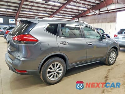 Trzecie zdjęcie samochodu z tyłu: 2017 NISSAN ROGUE SV VIN:KNMAT2MV6HP600702 - miniatura