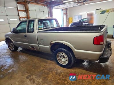 Drugie zdjęcie samochodu z przodu: 2001 CHEVROLET S TRUCK S10 VIN:1GCCS195218249950 - miniatura