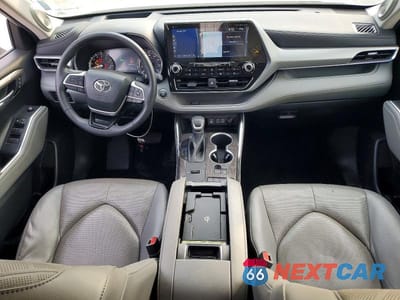 Zdjęcie 8 z 14 samochodu: 2022 TOYOTA HIGHLANDER PLATINUM VIN:5TDFZRAH4NS130571 - miniatura