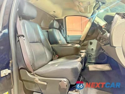 Zdjęcie 6 z 14 samochodu: 2008 CHEVROLET SILVERADO C1500 VIN:1GCEC14C28Z204734 - miniatura