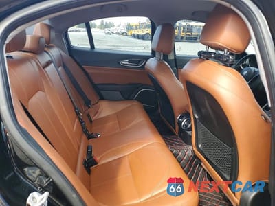 Zdjęcie 10 z 11 samochodu: 2018 ALFA ROMEO GIULIA Q4 VIN:ZARFAEDN7J7576337 - miniatura