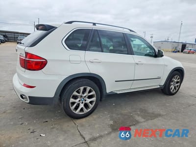 Trzecie zdjęcie samochodu z tyłu: 2013 BMW X5 XDRIVE35I VIN:5UXZV4C56D0B17645 - miniatura