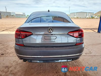 Zdjęcie 6 z 12 samochodu: 2017 VOLKSWAGEN PASSAT R-LINE VIN:1VWDT7A31HC031906 - miniatura
