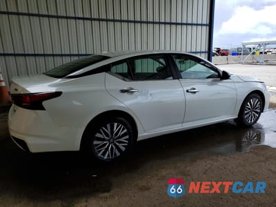 Trzecie zdjęcie samochodu z tyłu: 2024 NISSAN ALTIMA SV VIN:1N4BL4DW4RN353191 - miniatura