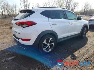 Trzecie zdjęcie samochodu z tyłu: 2016 HYUNDAI TUCSON LIMITED VIN:KM8J33A26GU183996 - miniatura
