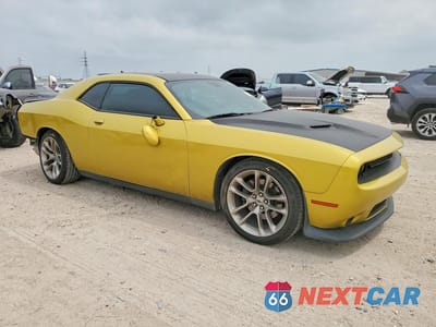 Czwarte zdjęcie samochodu z boku: 2020 DODGE CHALLENGER GT VIN:2C3CDZJG4LH235748 - miniatura