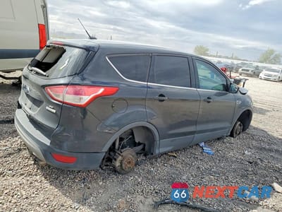 Trzecie zdjęcie samochodu z tyłu: 2015 FORD ESCAPE SE VIN:1FMCU0G98FUB75177 - miniatura