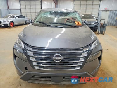Piąte zdjęcie samochodu w środku: 2025 NISSAN ROGUE SV VIN:5N1BT3BB9SC801992 - miniatura