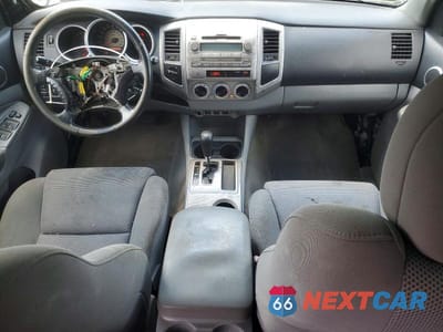 Zdjęcie 8 z 12 samochodu: 2010 TOYOTA TACOMA DOUBLE CAB VIN:3TMMU4FN3AM018278 - miniatura