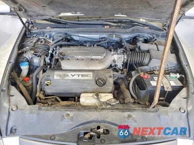 Zdjęcie 11 z 12 samochodu: 2005 HONDA ACCORD EX VIN:1HGCM66555A004068 - miniatura