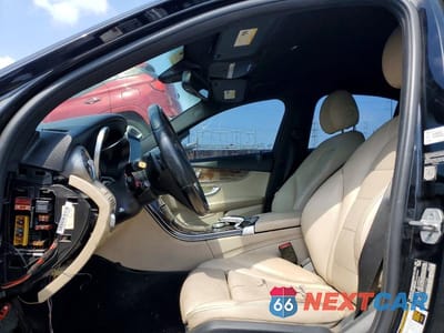 Zdjęcie 7 z 12 samochodu: 2015 MERCEDES-BENZ C 300 VIN:55SWF4JB1FU057008 - miniatura