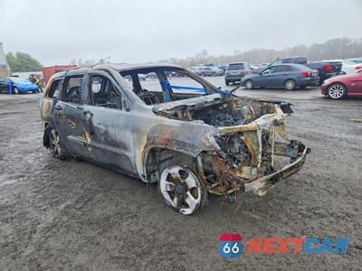 Czwarte zdjęcie samochodu z boku: 2012 JEEP GRAND CHEROKEE LAREDO VIN:1C4RJFAG6CC123890 - miniatura