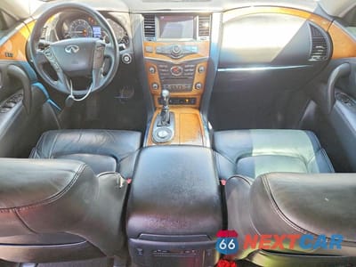 Zdjęcie 8 z 12 samochodu: 2014 INFINITI QX80 BASE VIN:JN8AZ2NF3E9552330 - miniatura