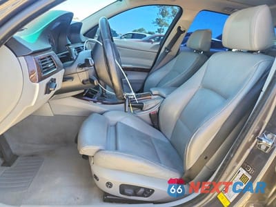 Zdjęcie 7 z 12 samochodu: 2007 BMW 328 VIN:WBAVS13567FX15978 - miniatura