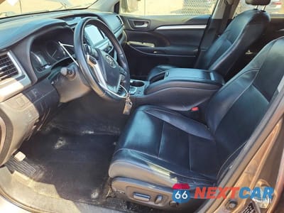 Zdjęcie 7 z 13 samochodu: 2015 TOYOTA HIGHLANDER XLE VIN:5TDJKRFHXFS109992 - miniatura