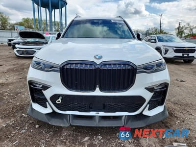 Piąte zdjęcie samochodu w środku: 2019 BMW X7 XDRIVE50I VIN:5UXCX4C54KLB40174 - miniatura