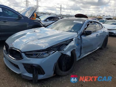 2023 BMW M8 WBSGV0C06PCL15706 - główne zdjęcie licytacji z USA - miniatura