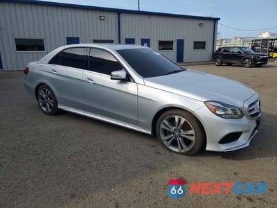Czwarte zdjęcie samochodu z boku: 2016 MERCEDES-BENZ E 350 4MATIC VIN:WDDHF8JB6GB230274 - miniatura