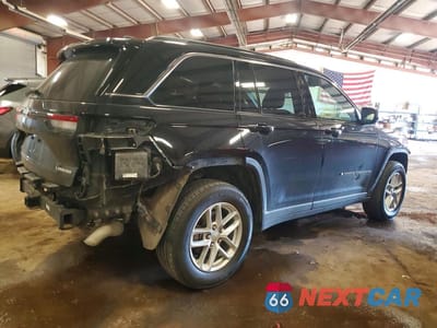 Trzecie zdjęcie samochodu z tyłu: 2024 JEEP GRAND CHEROKEE LAREDO VIN:1C4RJHAG5RC164175 - miniatura