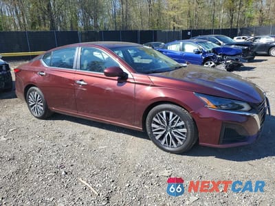 Czwarte zdjęcie samochodu z boku: 2023 NISSAN ALTIMA SV VIN:1N4BL4DV8PN361279 - miniatura