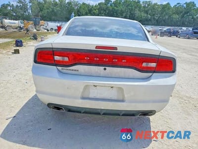 Zdjęcie 6 z 12 samochodu: 2012 DODGE CHARGER POLICE VIN:2C3CDXAG4CH190606 - miniatura