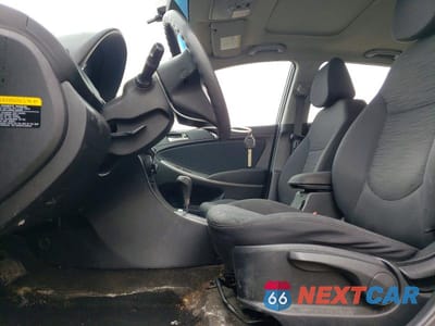 Zdjęcie 7 z 13 samochodu: 2016 HYUNDAI ACCENT SE VIN:KMHCT5AE4GU256104 - miniatura