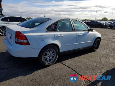 Trzecie zdjęcie samochodu z tyłu: 2005 VOLVO S40 2.4I VIN:YV1MS382552049610 - miniatura