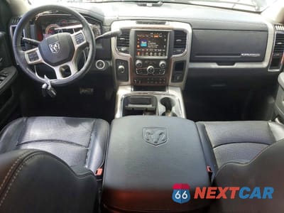 Zdjęcie 8 z 11 samochodu: 2016 RAM 2500 LARAMIE VIN:3C6UR5FJ1GG375087 - miniatura