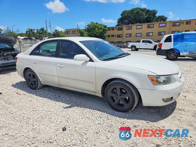 Czwarte zdjęcie samochodu z boku: 2006 HYUNDAI SONATA GLS V6 VIN:5NPEU46F86H053781 - miniatura