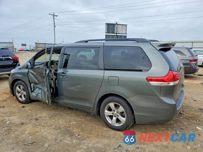 Drugie zdjęcie samochodu z przodu: 2014 TOYOTA SIENNA LE VIN:5TDKK3DC2ES476330 - miniatura