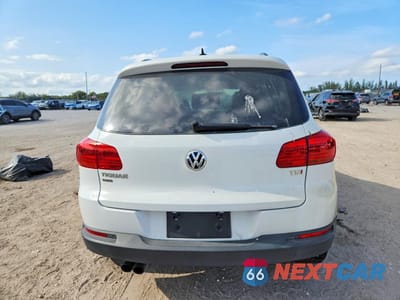Zdjęcie 6 z 12 samochodu: 2017 VOLKSWAGEN TIGUAN S VIN:WVGAV7AX7HK046978 - miniatura